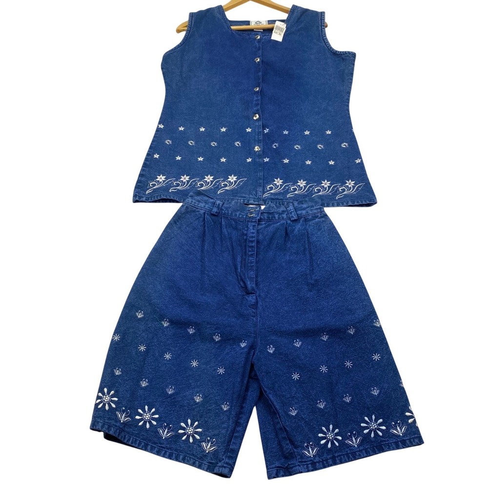 Carolina Bay‎ Denim Vest Shorts Set Womens M Blue Floral Embroidered 2pc NWT NWT